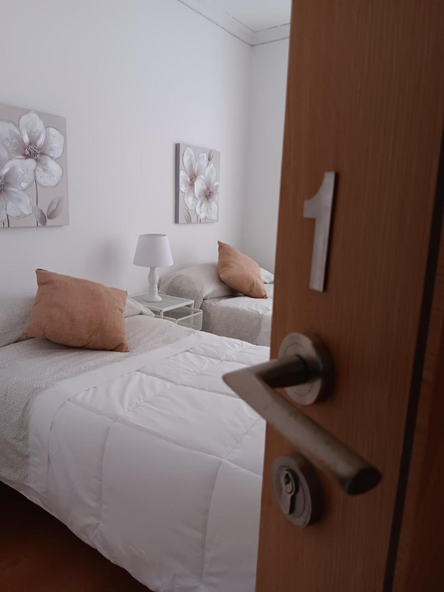 Apartamento Familiar Centro Historico Plaza Ayuntamiento "Ciutat Vella" Valência Exterior foto